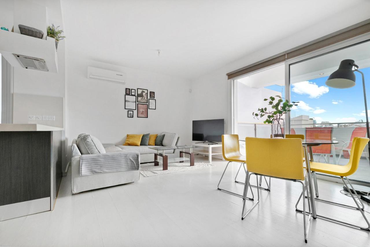 Glabur Stays - The Fabulous 2 Bdr - Nicosia City, Free Parking & Wifi, Welcomes You!!! Nicósia Exterior foto