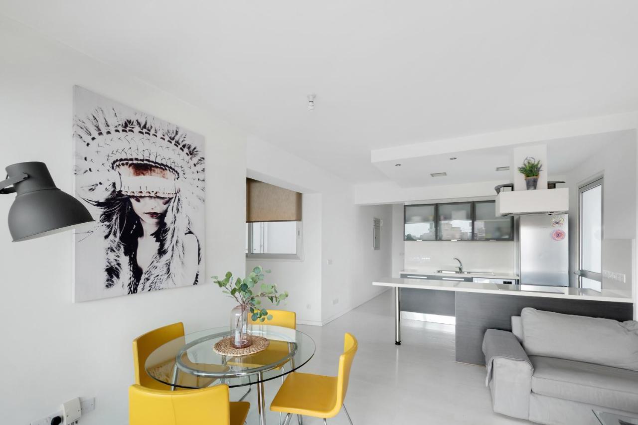 Glabur Stays - The Fabulous 2 Bdr - Nicosia City, Free Parking & Wifi, Welcomes You!!! Nicósia Exterior foto